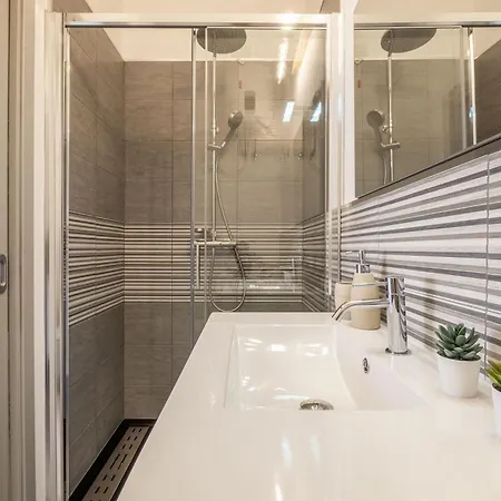 Apartment Moderna By Propertize