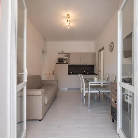 Apartment Moderna By Propertize *